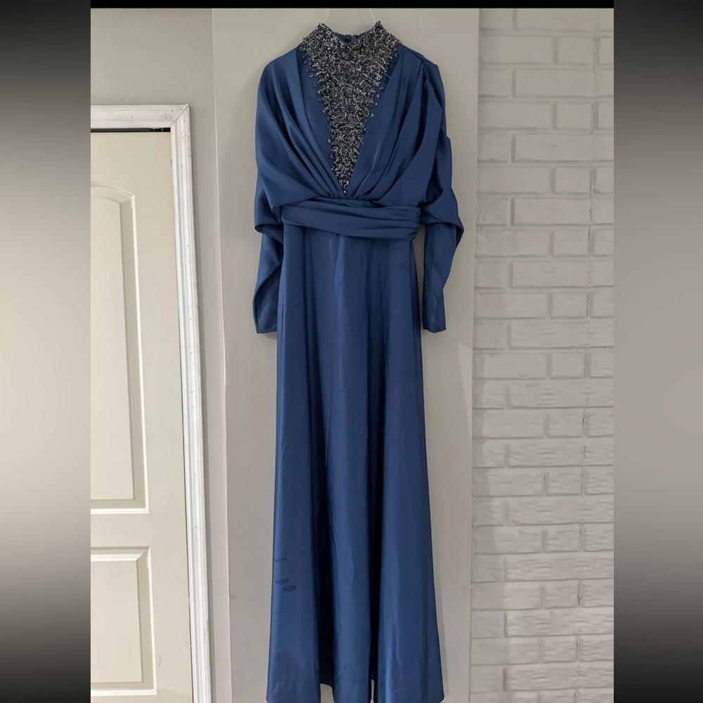 Women’s satin modest long sleeve dress